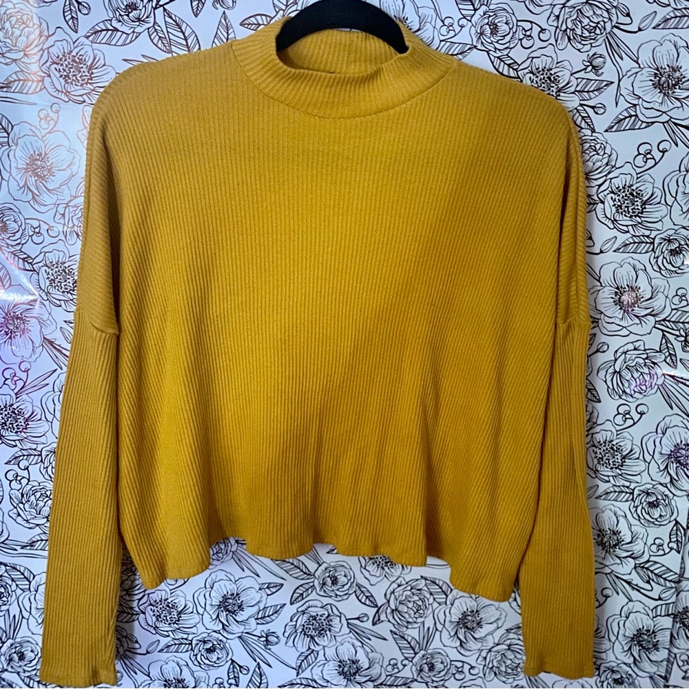 H&M Mockneck Yellow long sleeve